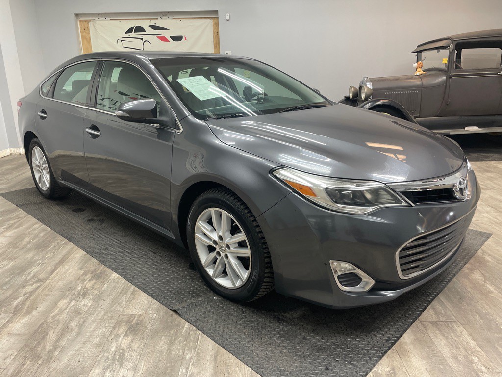 2015 Toyota Avalon Image 3