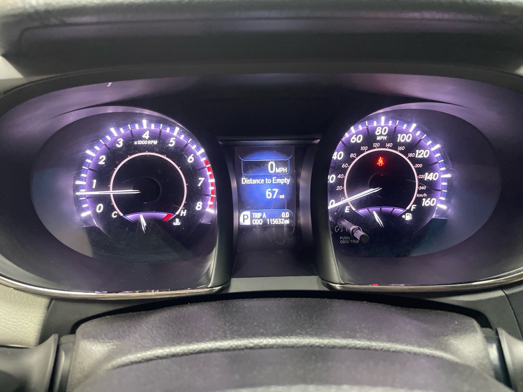 2015 Toyota Avalon Image 19