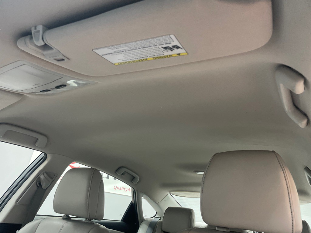 2015 Toyota Avalon Image 28