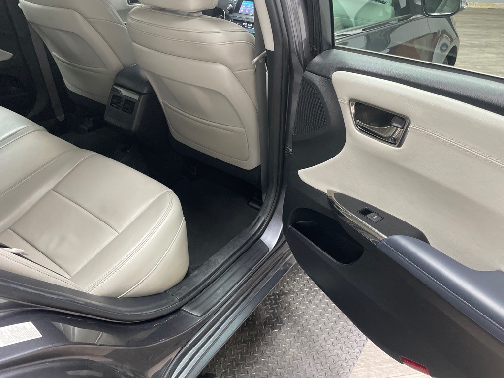 2015 Toyota Avalon Image 33