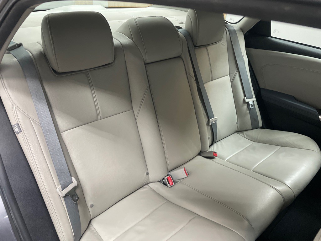 2015 Toyota Avalon Image 36