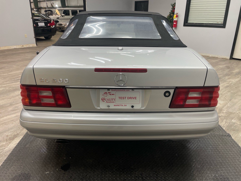 2000 Mercedes-Benz SL-Class Image 17
