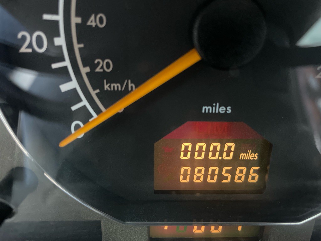 2000 Mercedes-Benz SL-Class Image 26