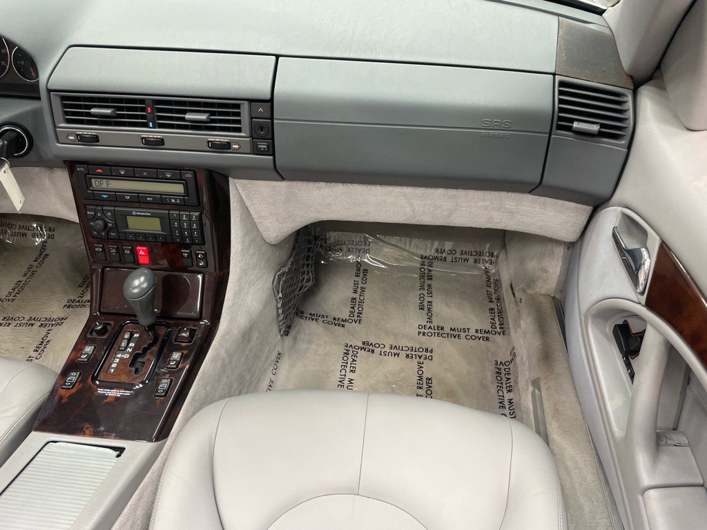2000 Mercedes-Benz SL-Class Image 33