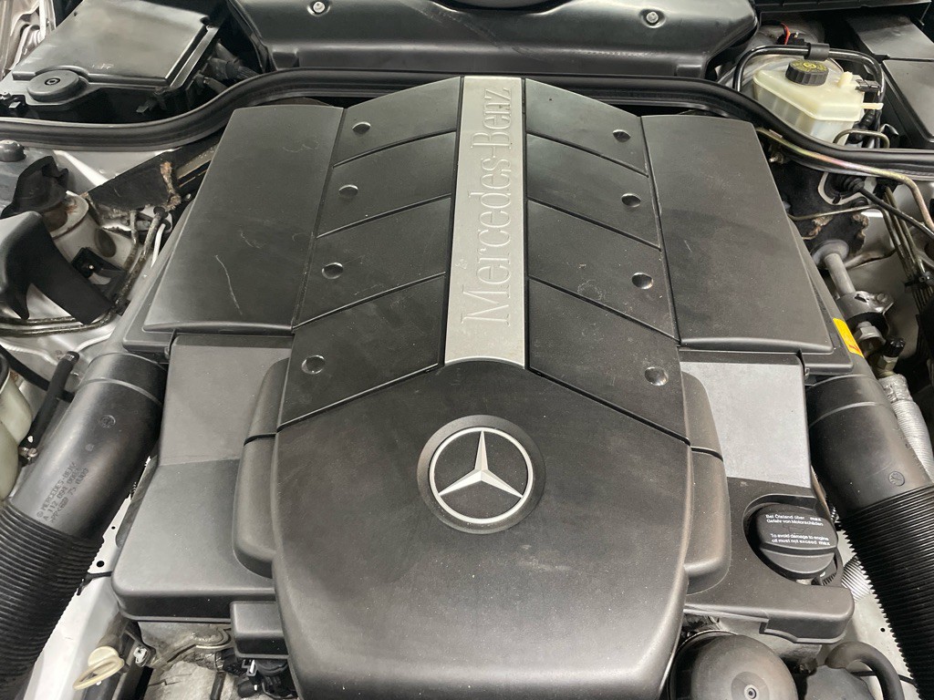 2000 Mercedes-Benz SL-Class Image 39