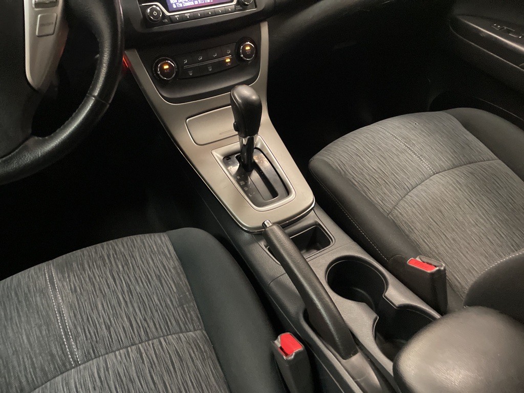 2015 Nissan Sentra Image 7