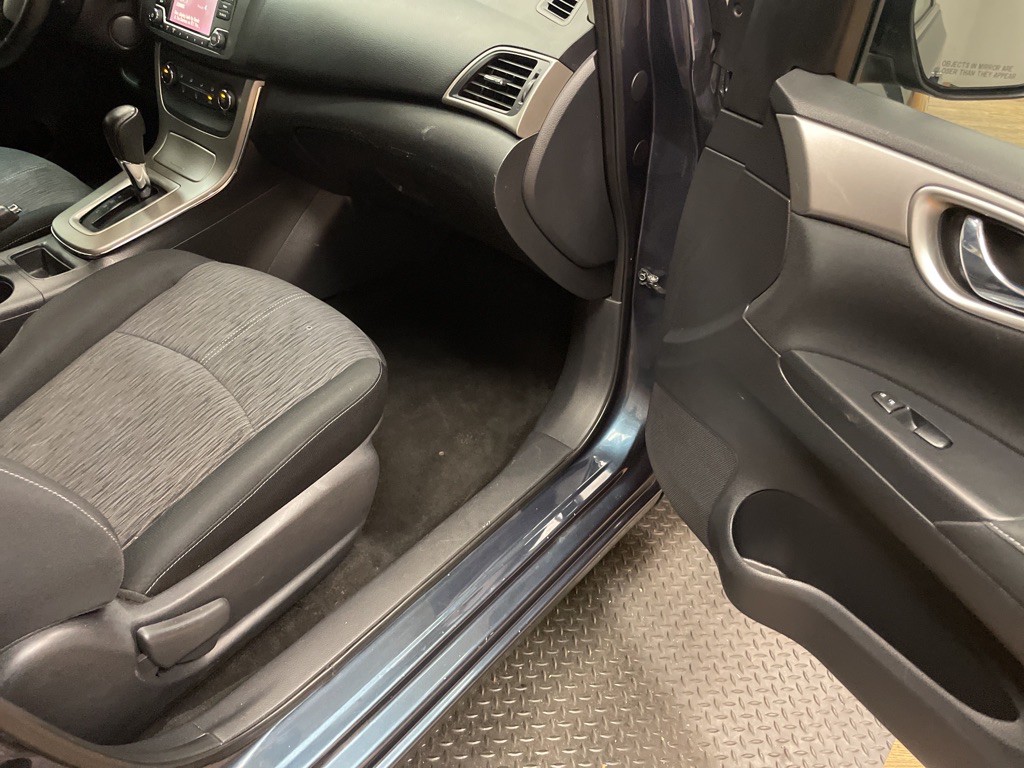 2015 Nissan Sentra Image 22