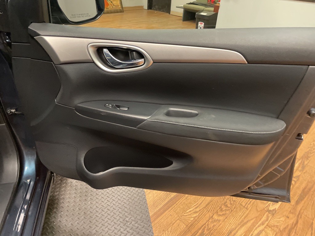 2015 Nissan Sentra Image 23