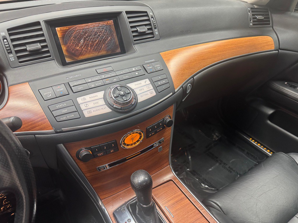 2006 INFINITI M45 Image 19