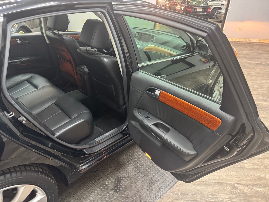 2006 INFINITI M45 Image 30