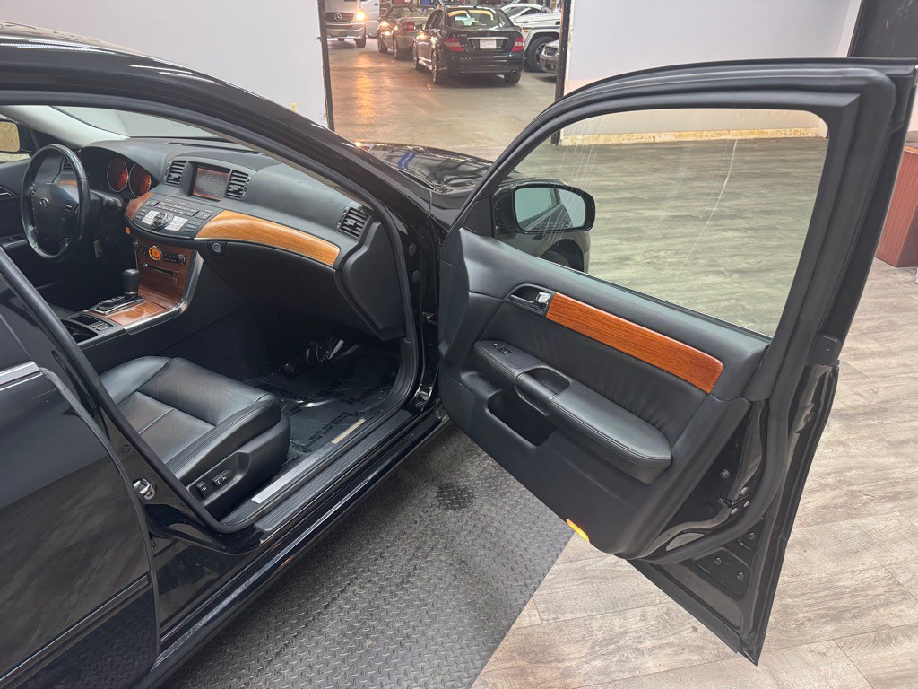 2006 INFINITI M45 Image 32