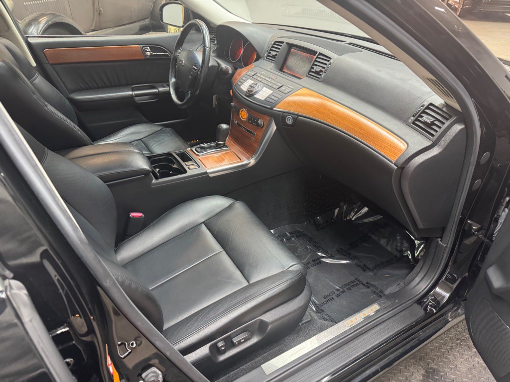 2006 INFINITI M45 Image 34