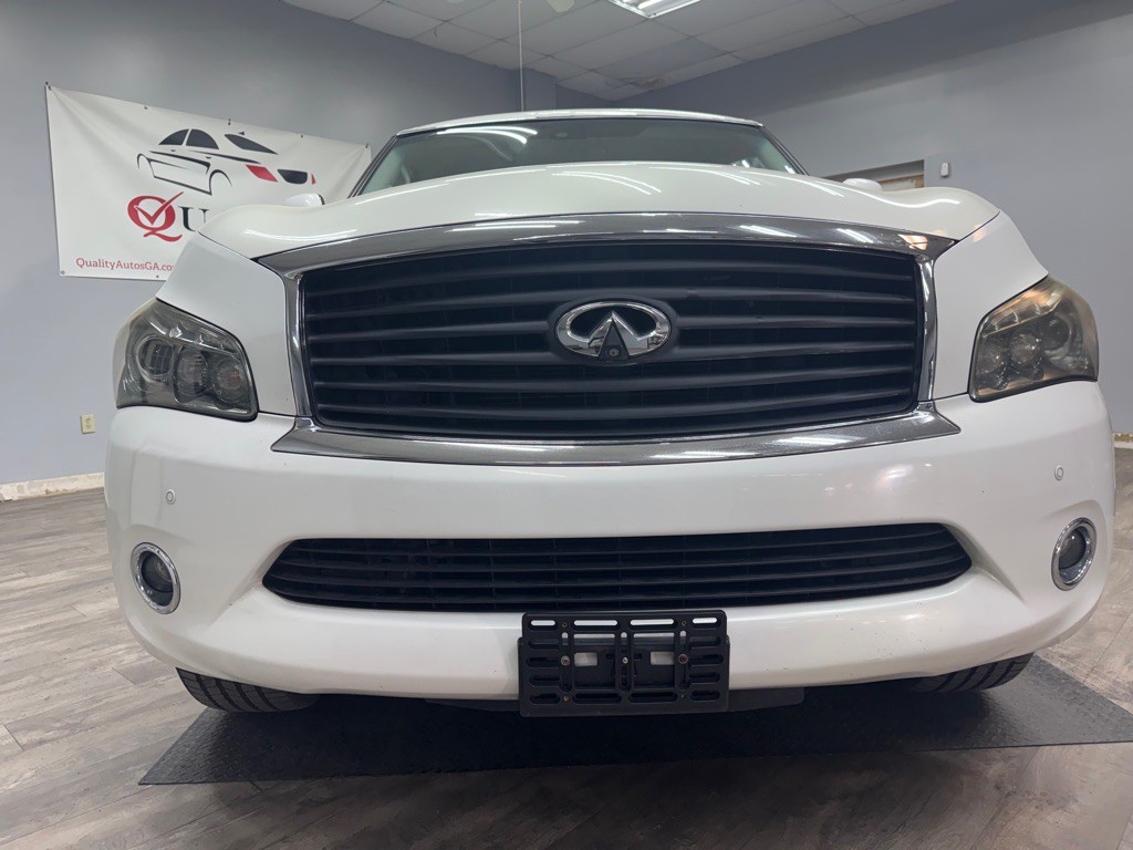 2011 INFINITI QX56 Image 6