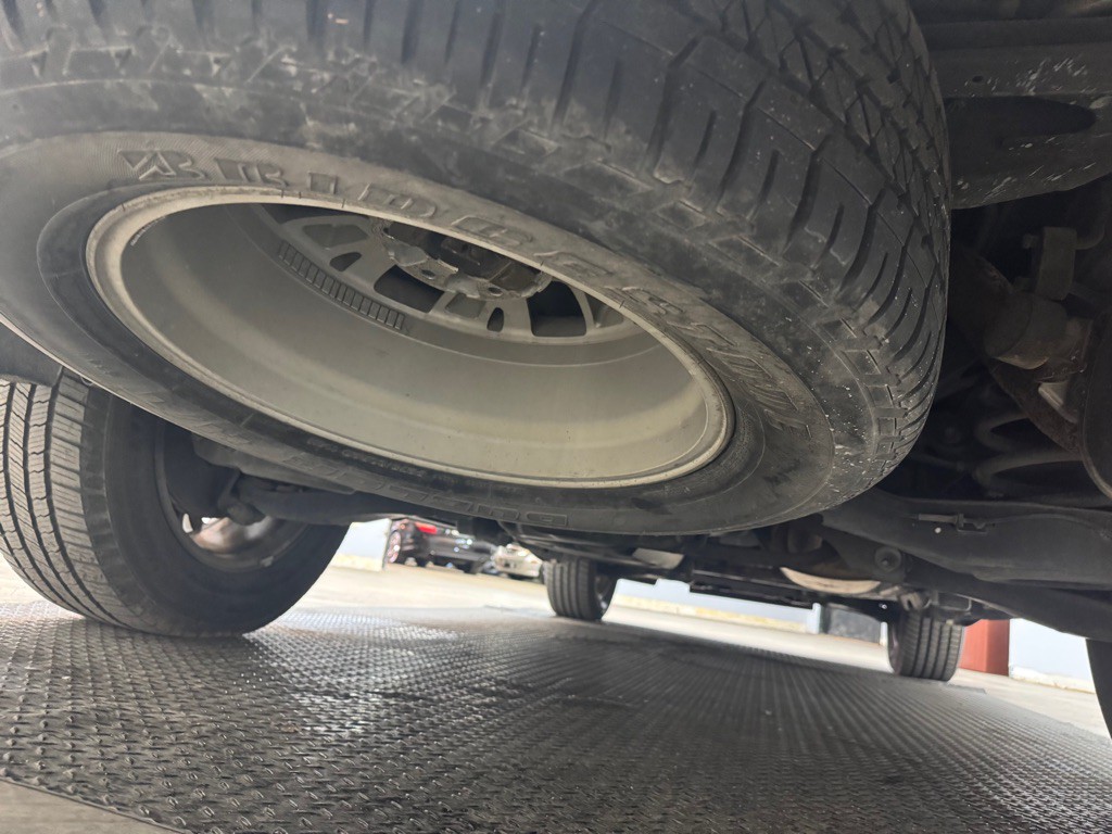 2011 INFINITI QX56 Image 12