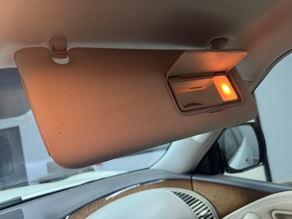 2011 INFINITI QX56 Image 41