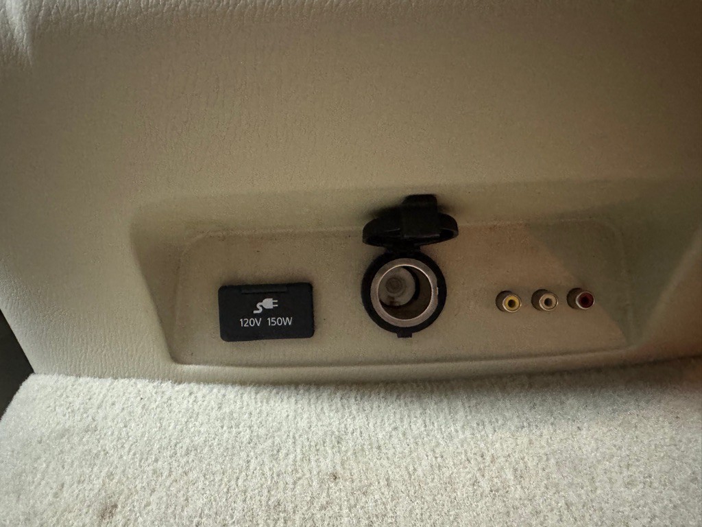 2011 INFINITI QX56 Image 51