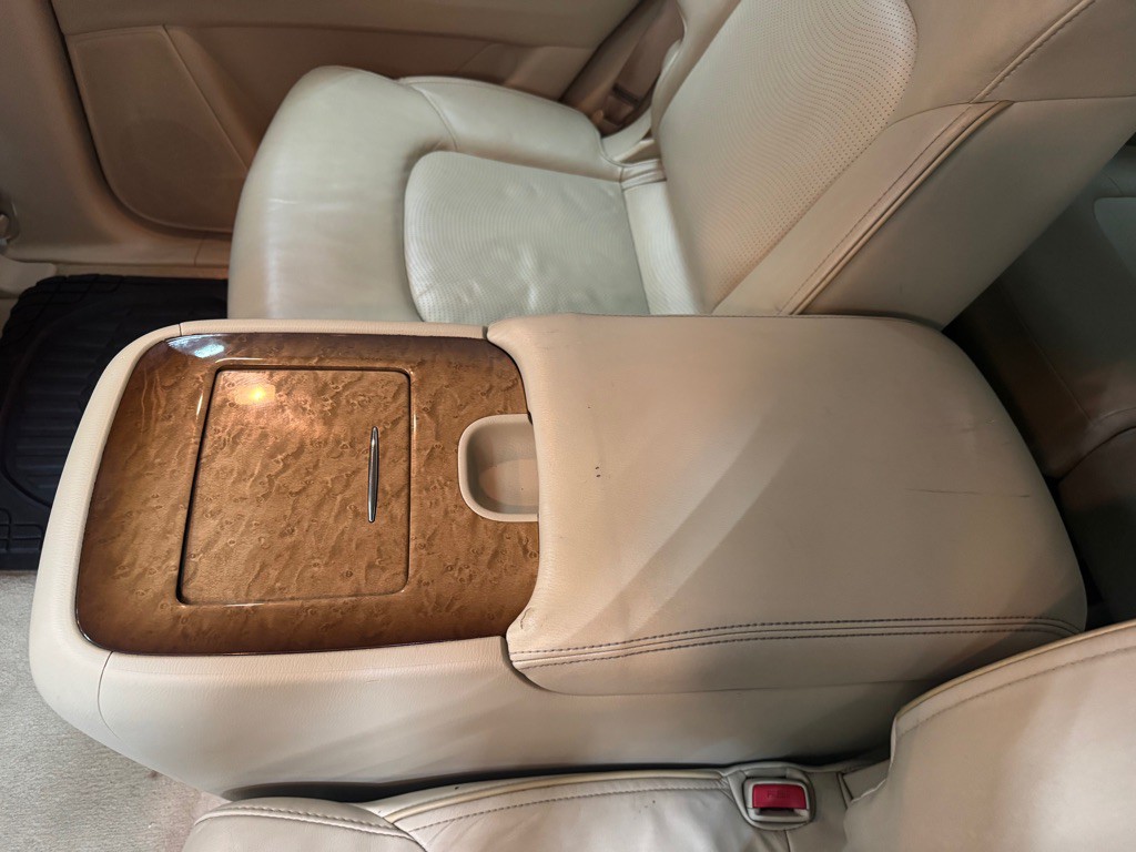 2011 INFINITI QX56 Image 52