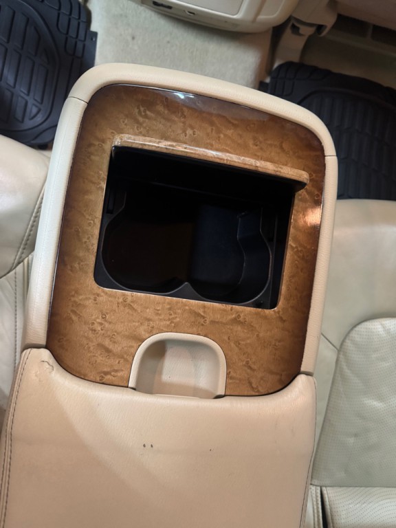 2011 INFINITI QX56 Image 53