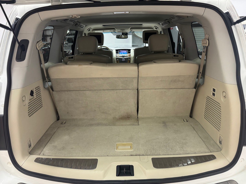 2011 INFINITI QX56 Image 56