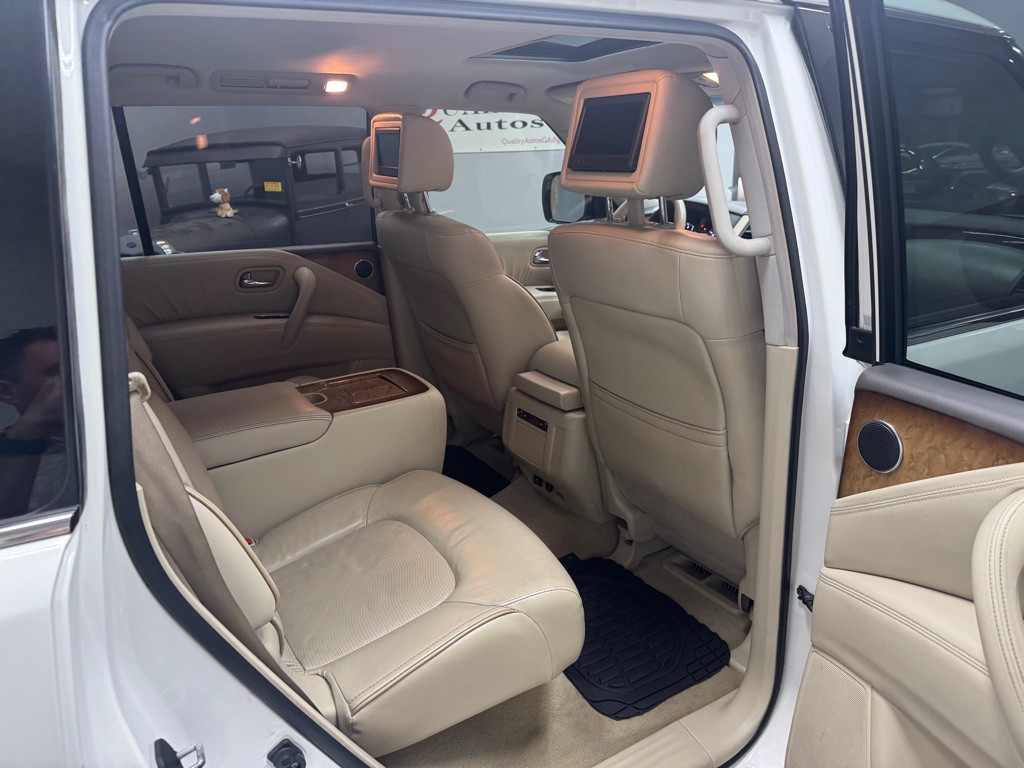 2011 INFINITI QX56 Image 62