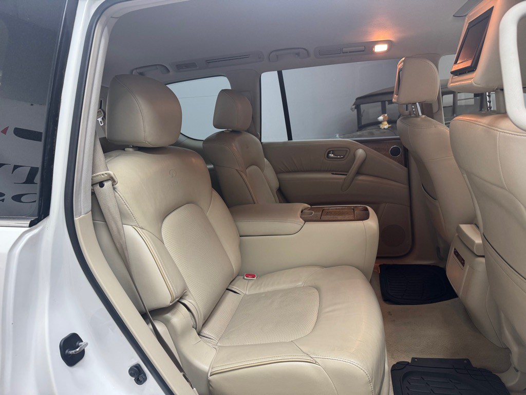 2011 INFINITI QX56 Image 63