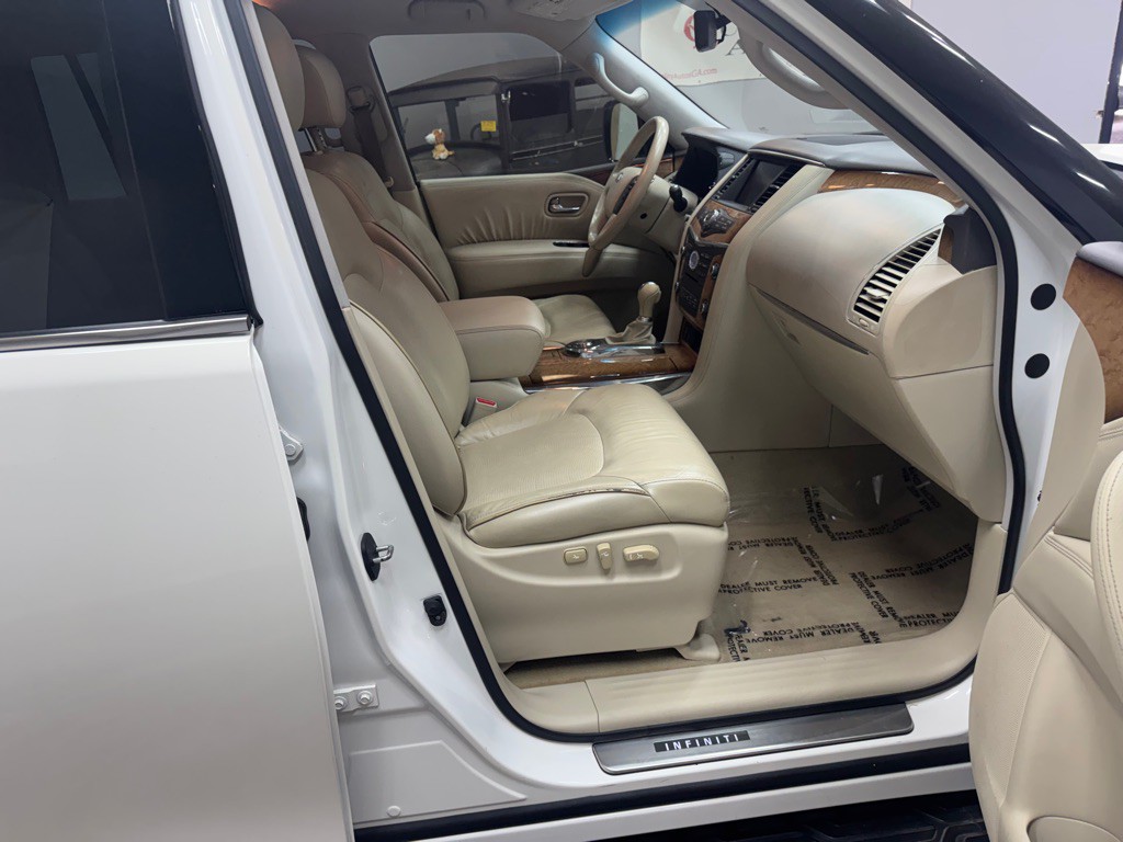 2011 INFINITI QX56 Image 66