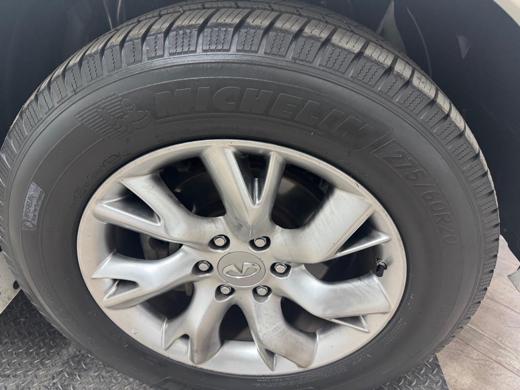 2011 INFINITI QX56 Image 72