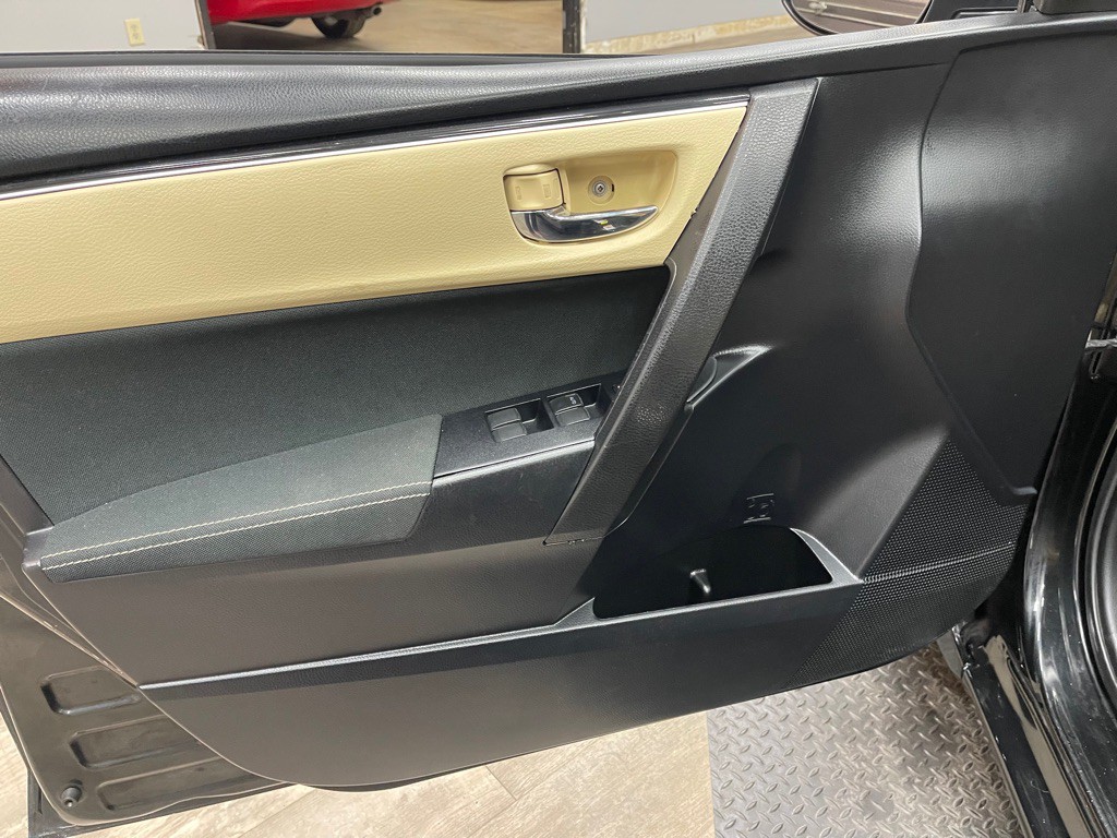 2019 Toyota Corolla Image 24