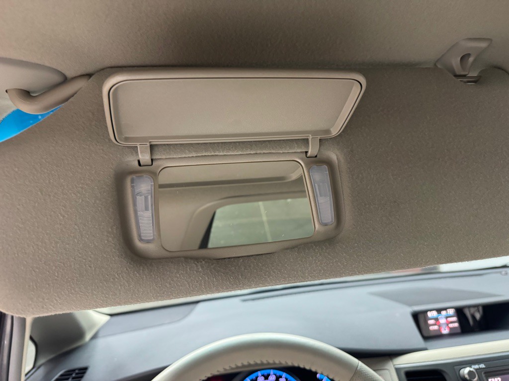 2011 Toyota Sienna Image 37