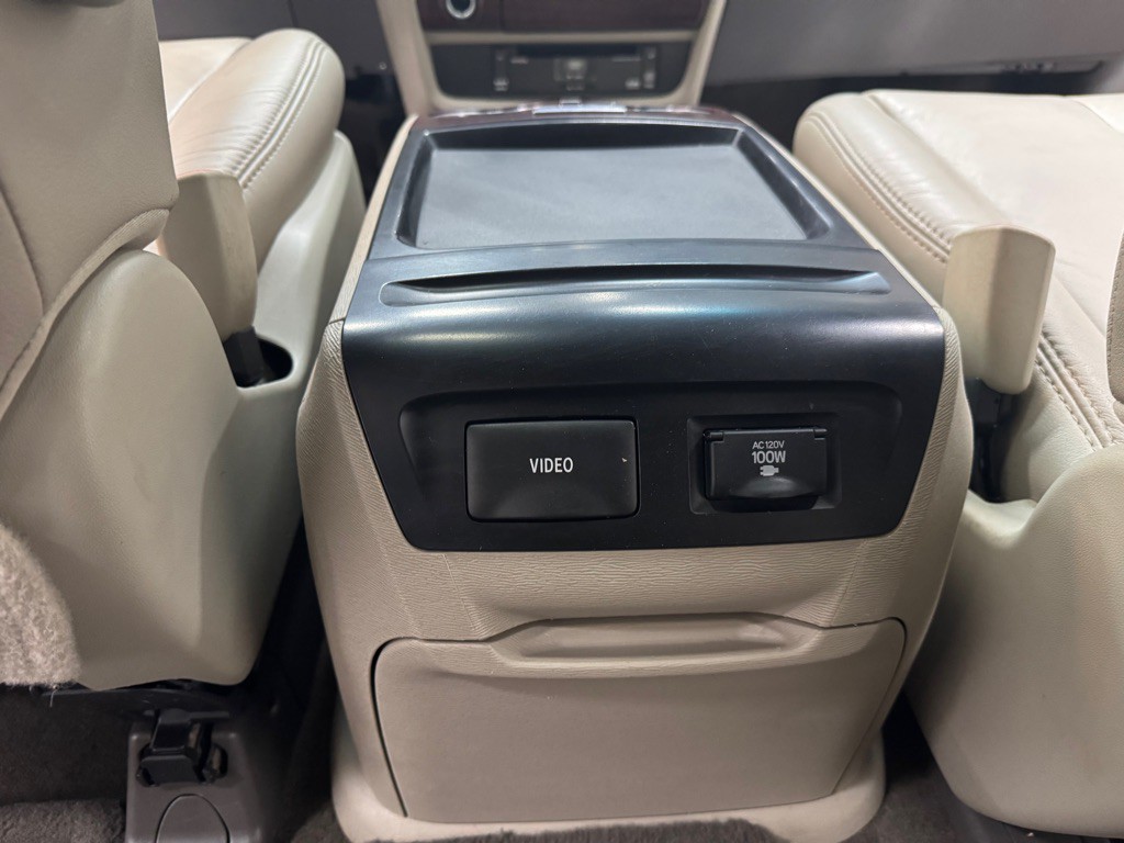 2011 Toyota Sienna Image 49