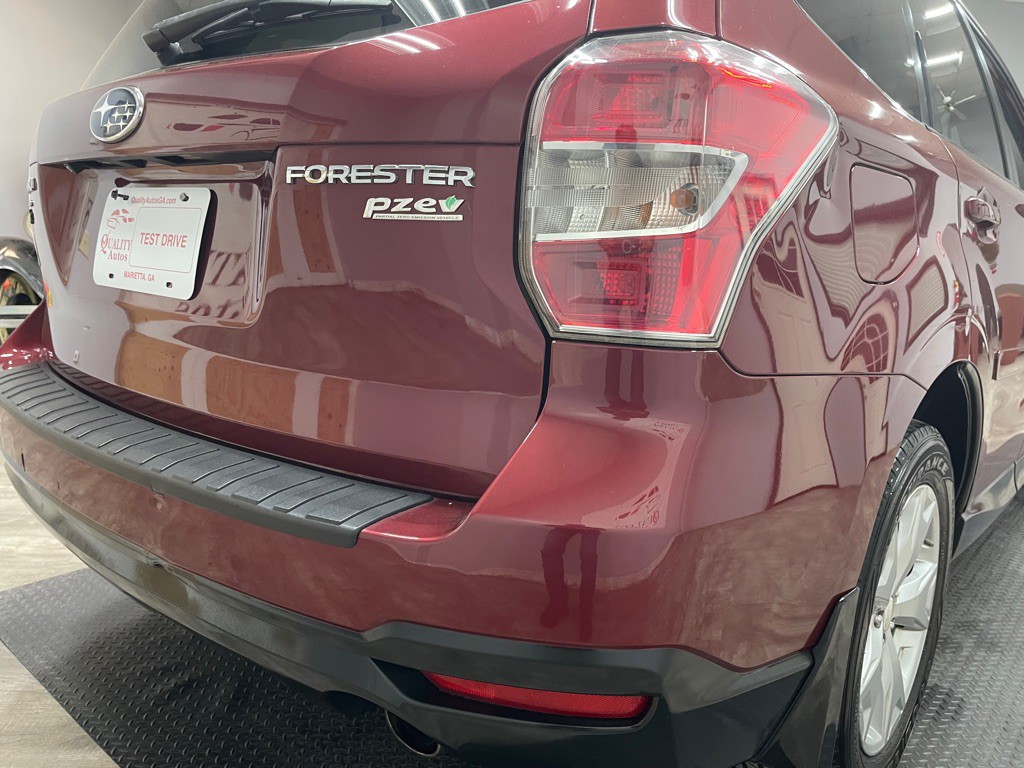 2016 Subaru Forester Image 10