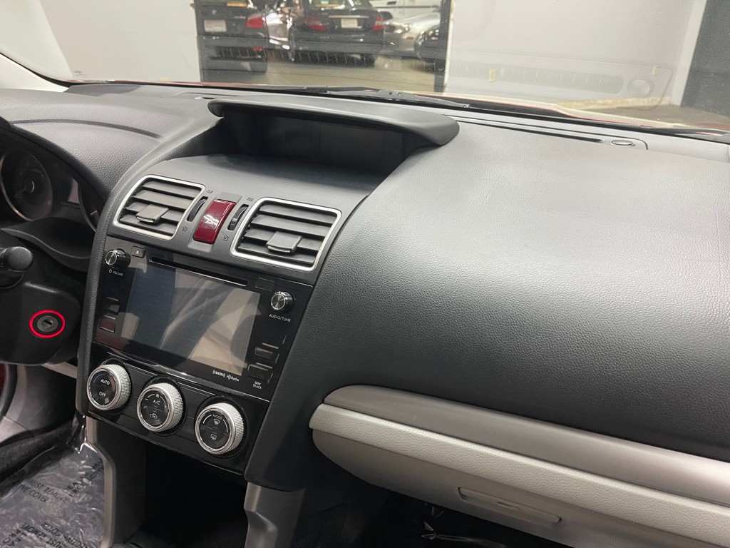 2016 Subaru Forester Image 19