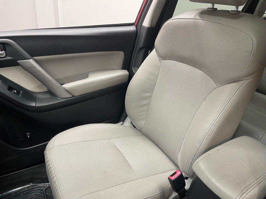 2016 Subaru Forester Image 31