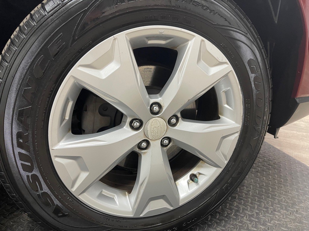 2016 Subaru Forester Image 34