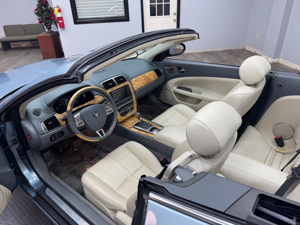 2007 Jaguar XK-Series Image 18