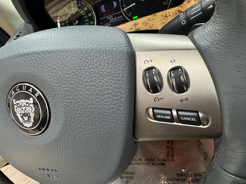 2007 Jaguar XK-Series Image 24