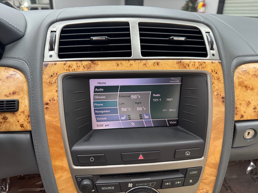 2007 Jaguar XK-Series Image 31