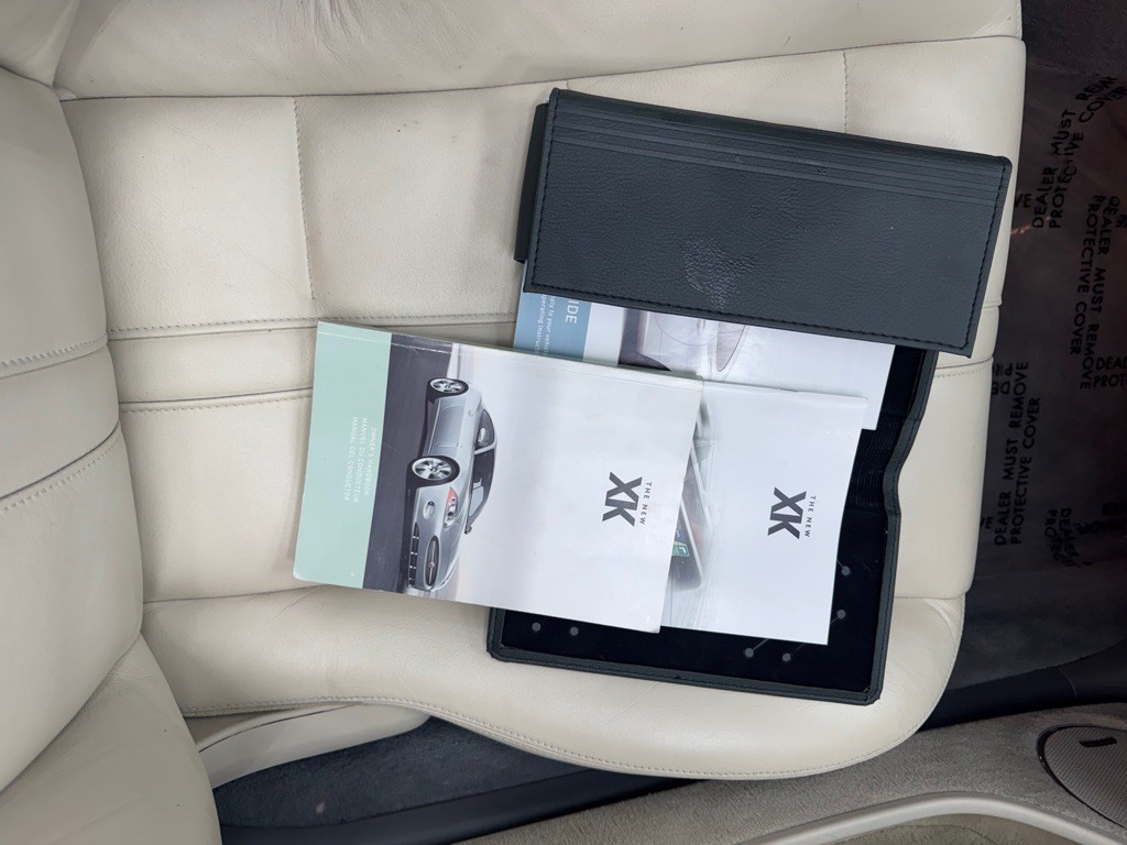 2007 Jaguar XK-Series Image 39