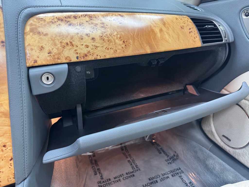 2007 Jaguar XK-Series Image 40