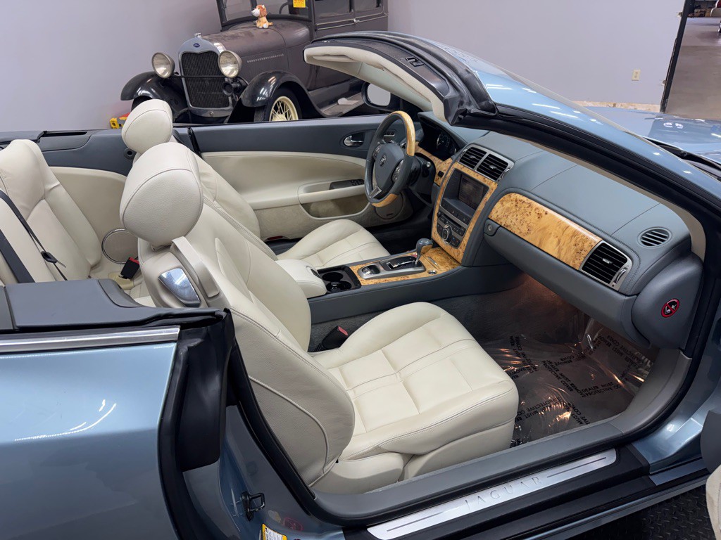 2007 Jaguar XK-Series Image 47