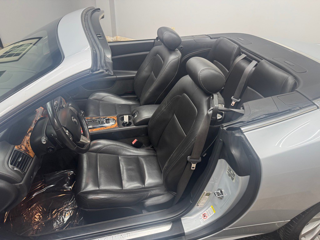 2009 Jaguar XK-Series Image 5