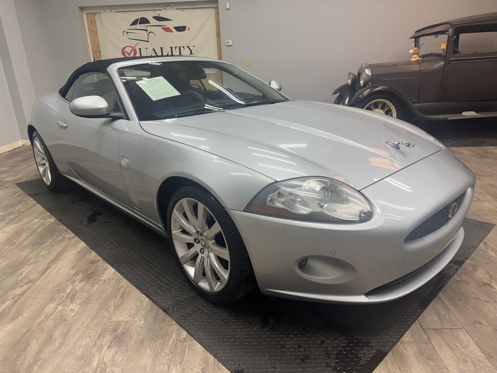 2009 Jaguar XK-Series Image 8
