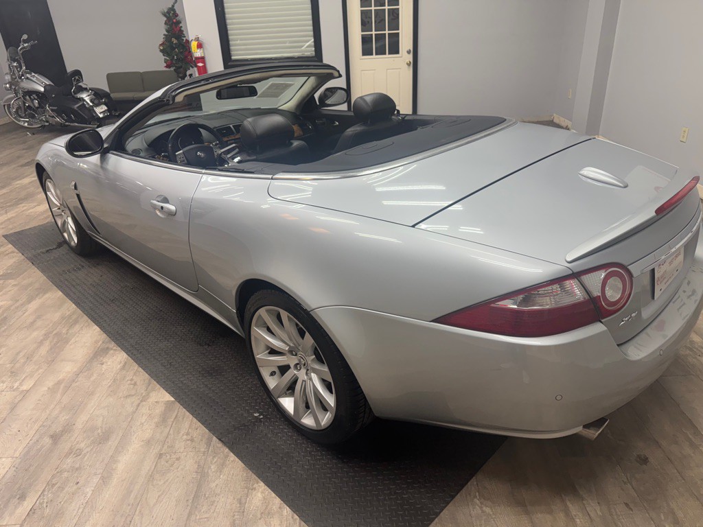 2009 Jaguar XK-Series Image 25