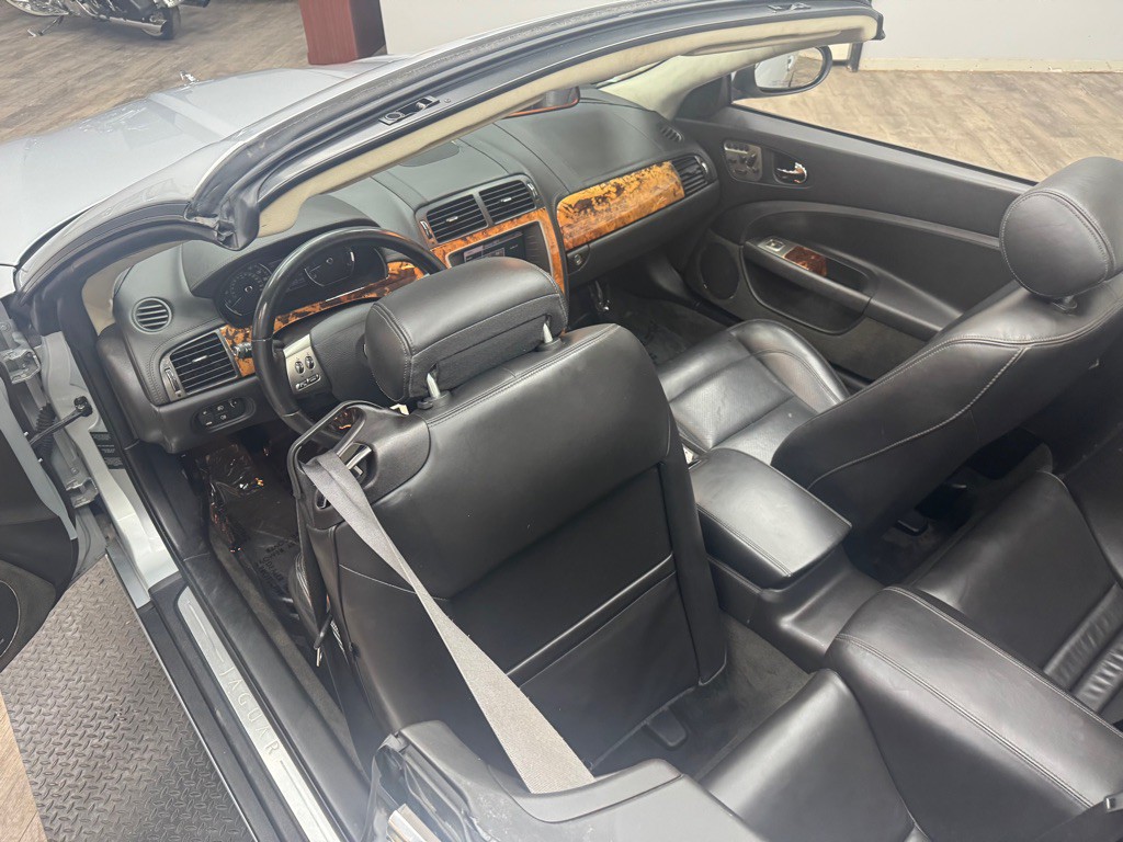 2009 Jaguar XK-Series Image 33