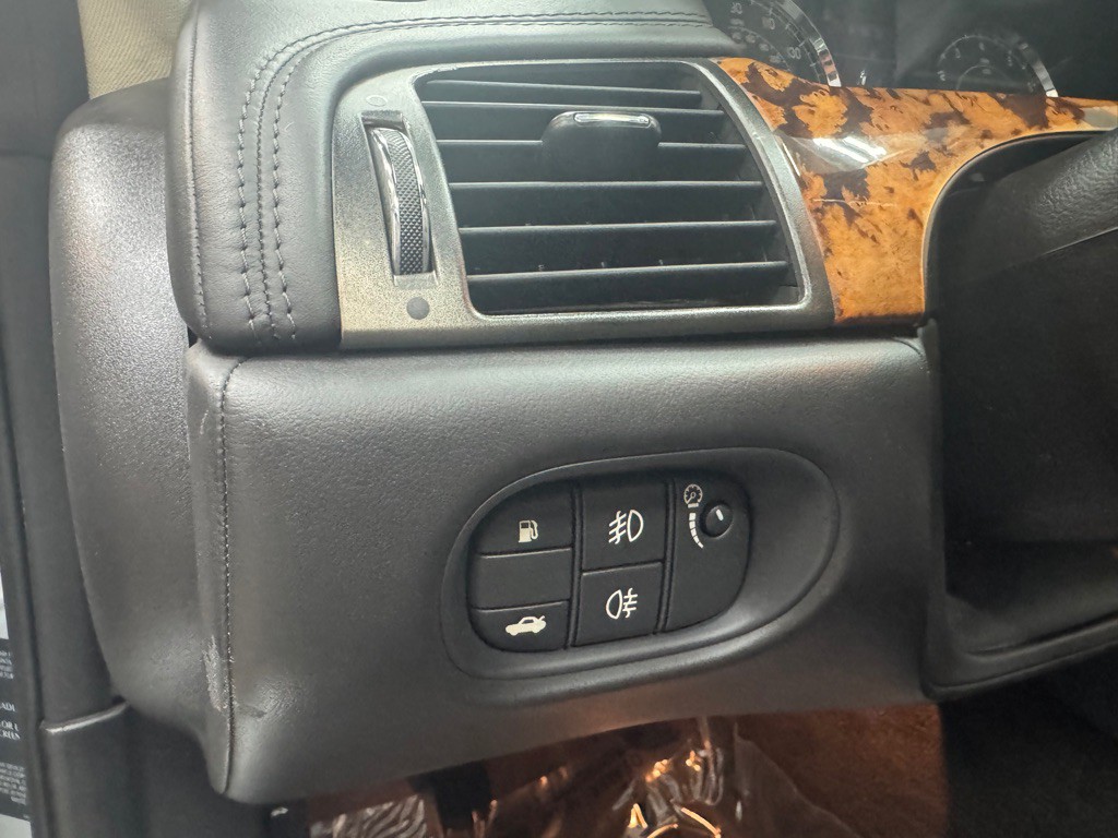 2009 Jaguar XK-Series Image 36