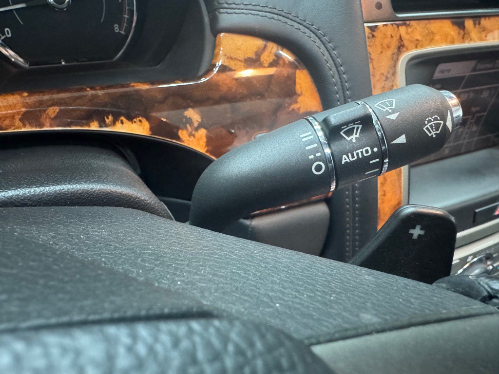 2009 Jaguar XK-Series Image 45