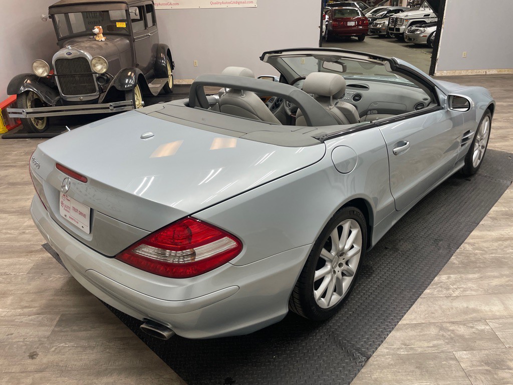 2007 Mercedes-Benz SL-Class Image 11