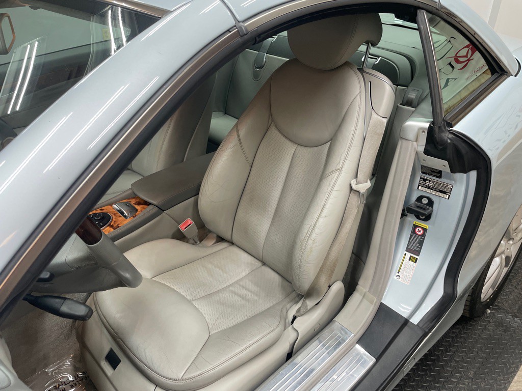 2007 Mercedes-Benz SL-Class Image 26