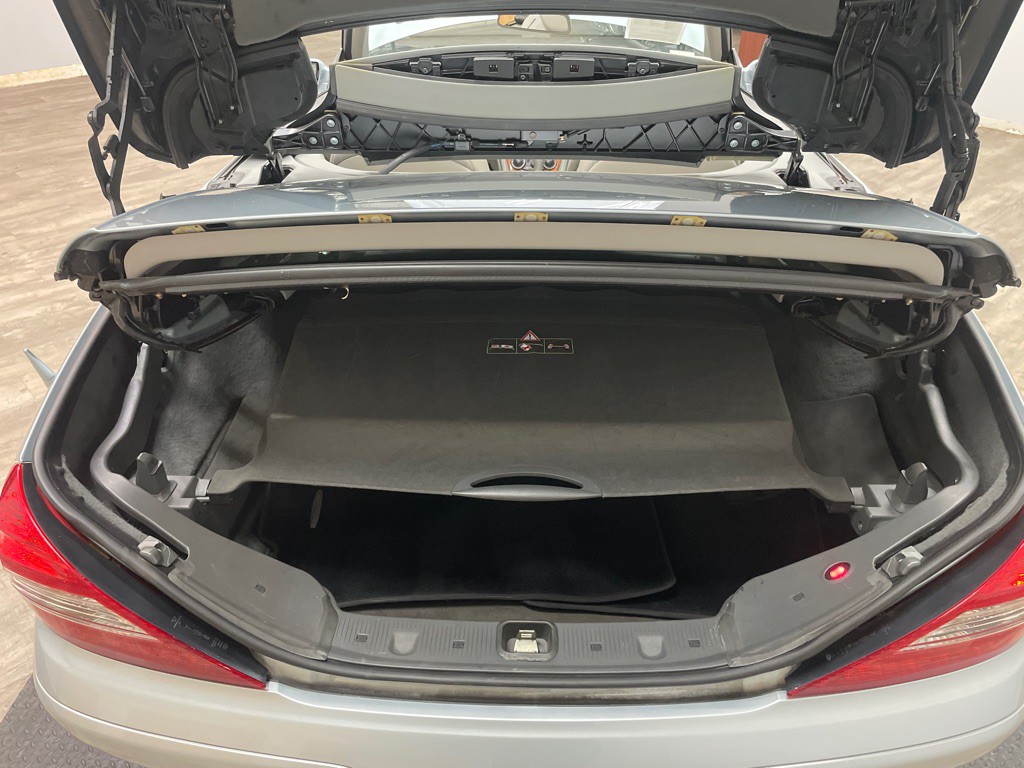 2007 Mercedes-Benz SL-Class Image 40