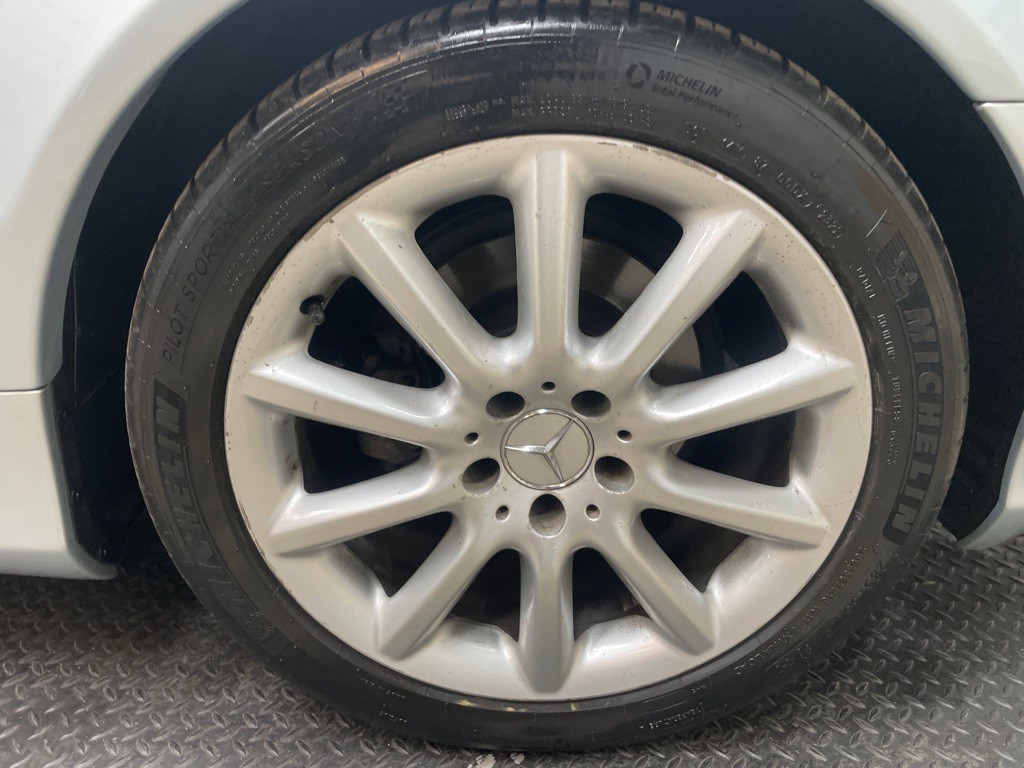 2007 Mercedes-Benz SL-Class Image 47